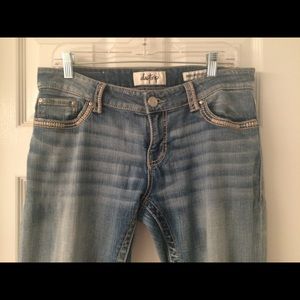 Buckle Light Wash Boot Cut Jeans Virgo daytrip